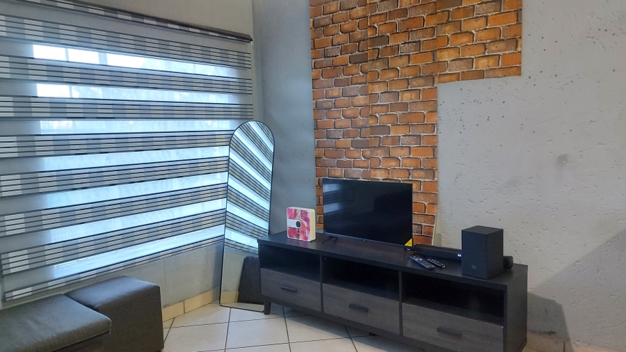 2 Bedroom Property for Sale in Waterval East North West